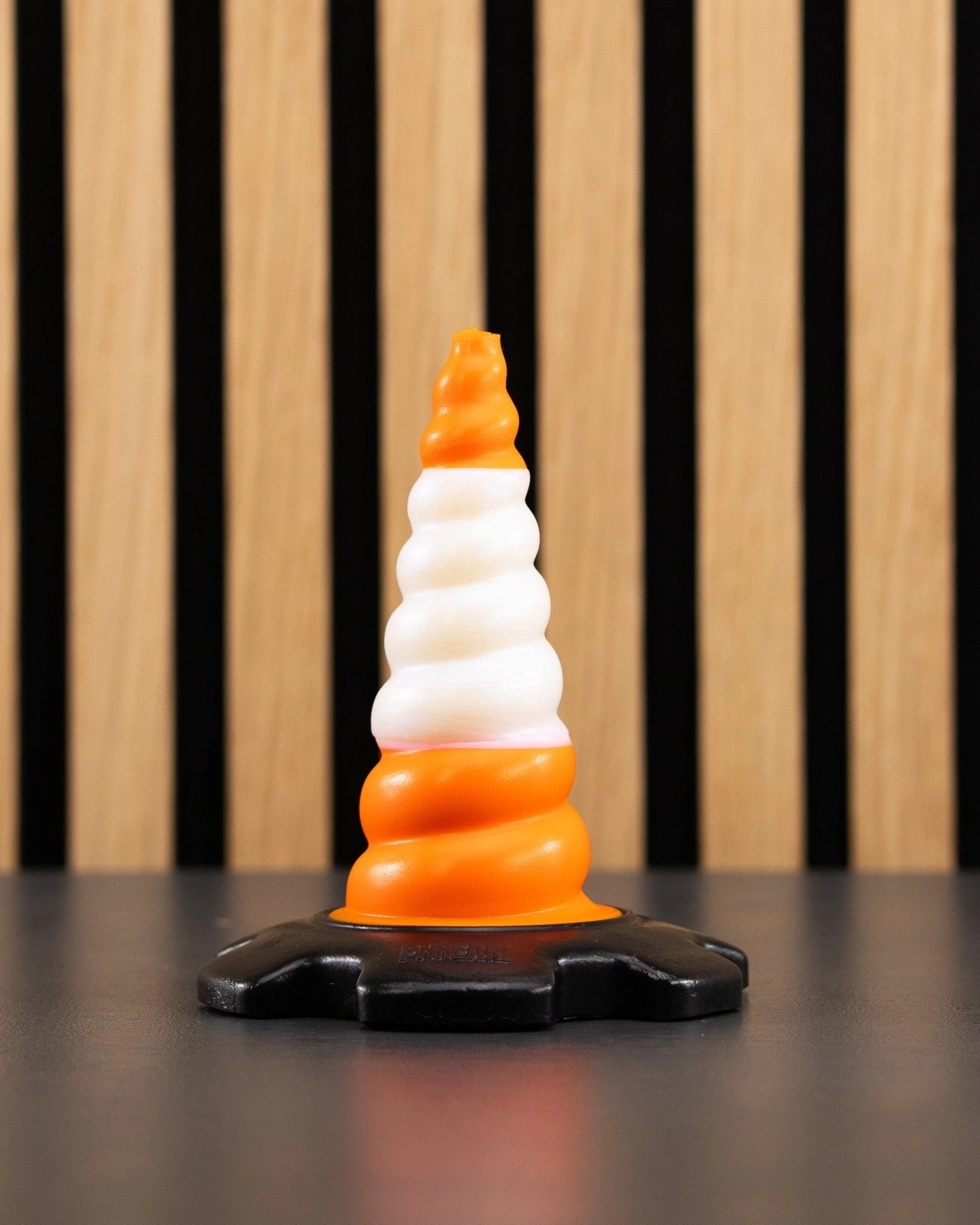 Twisty Cone - Extra Small, Medium - FLOP - No tip