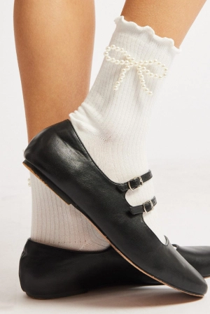 White Frill Socks with Pearl Bow